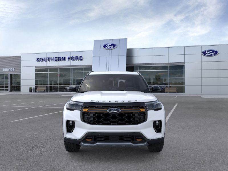 New 2026 White Ford Tremor image 6