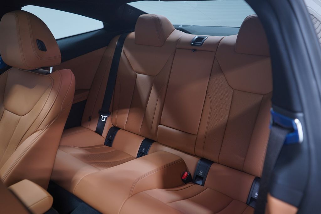 Thumbnail: 2026 BMW 4 Series - 9