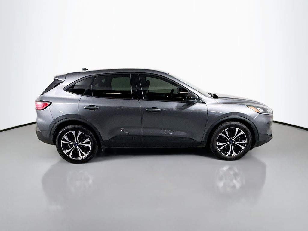 Thumbnail: 2021 Ford Escape - 4