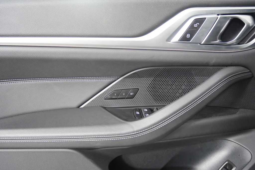 Thumbnail: 2024 BMW 4 Series - 9