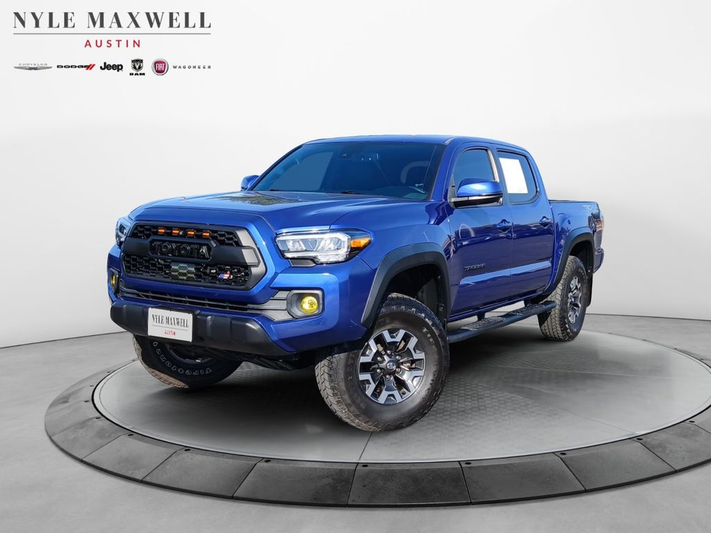 Midnight Black Metallic 2022 Toyota Tacoma Pickup Truck Four-Wheel Drive 6-Speed Automatic