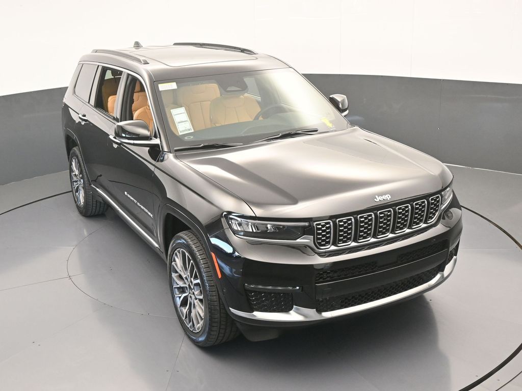 New 2025 Diamond Black Crystal Pearlcoat Jeep Summit image 54