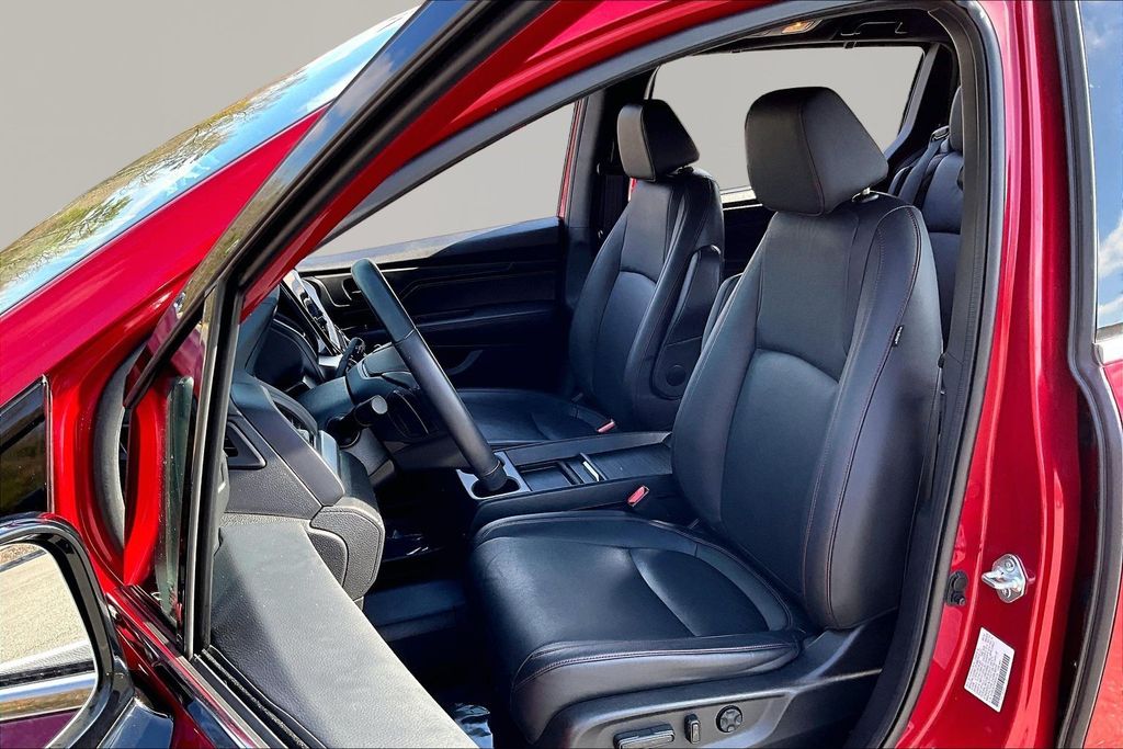 2023 Honda Odyssey SPORT - Photo 17
