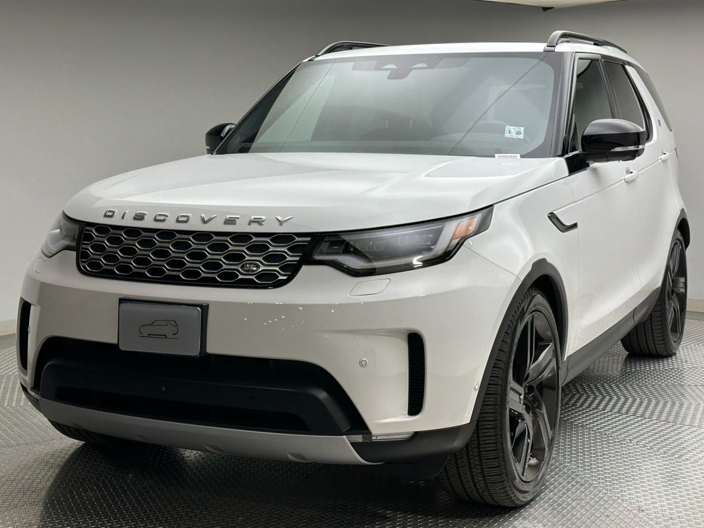 Fuji White 2025 Land Rover Discovery P300 S AWD SUV / Crossover All-Wheel Drive 8-Speed Automatic