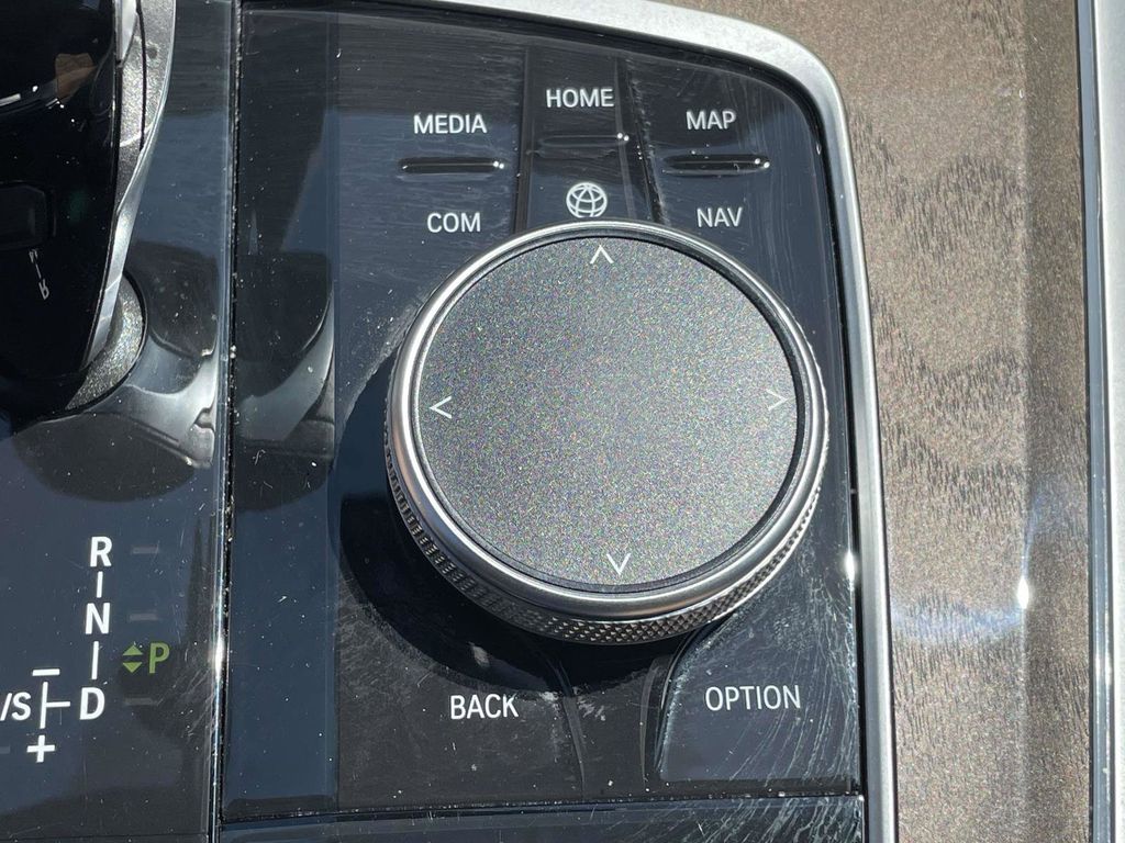 2023 Alpine White BMW X5 sDrive40i RWD SUV