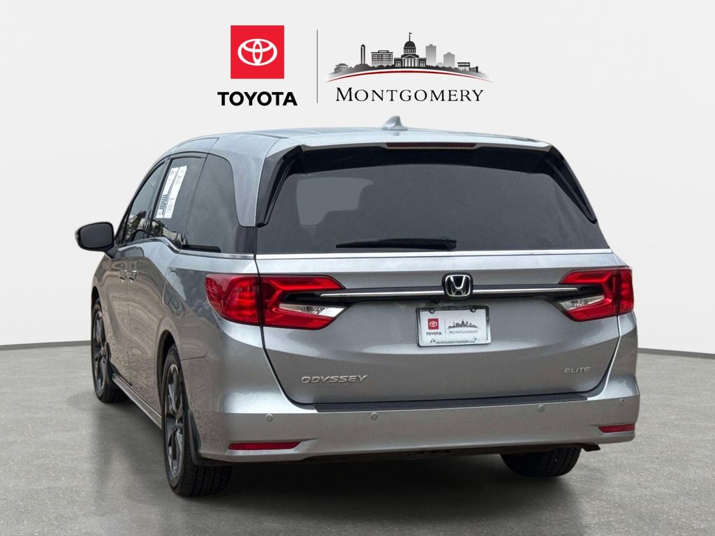 Used 2024 Honda Odyssey Van