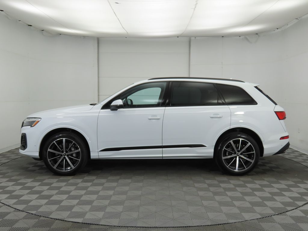 2025 Audi Q7  8