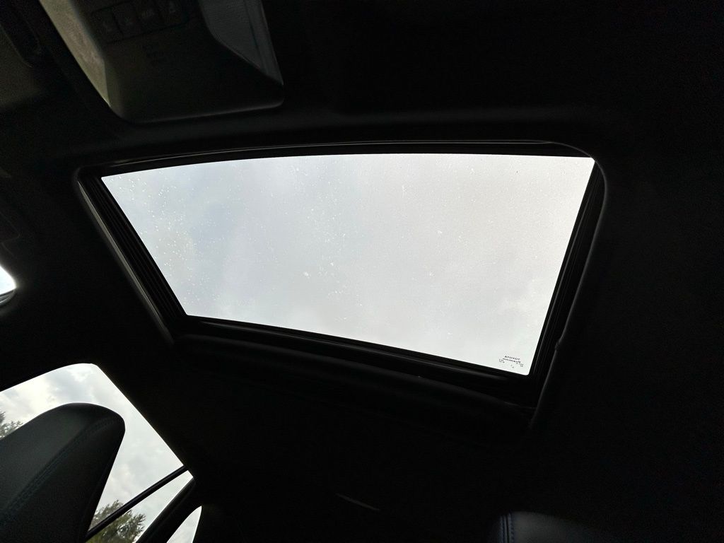 Thumbnail: 2023 Toyota RAV4 - 30