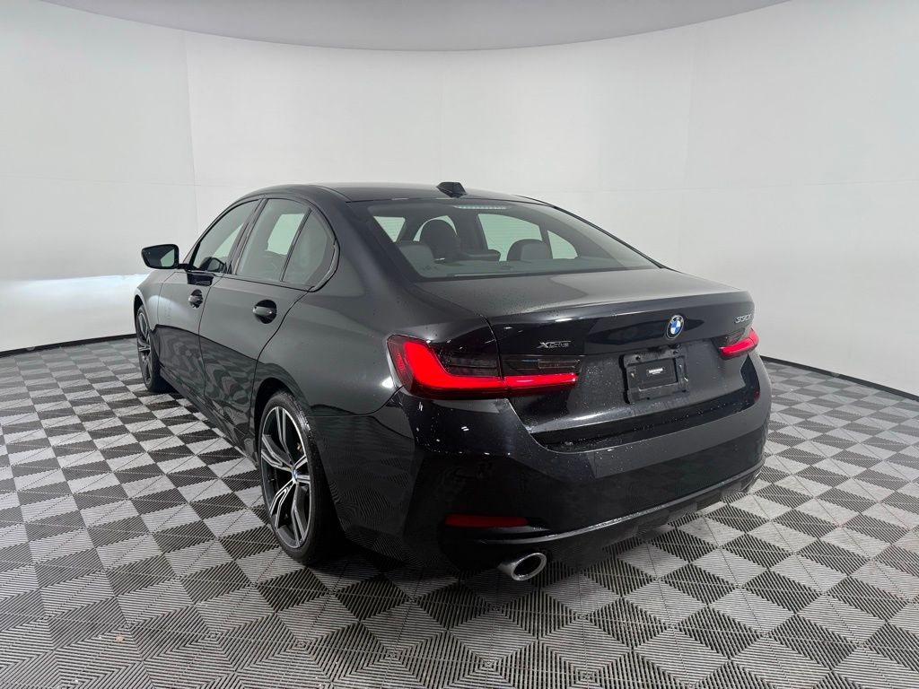 Thumbnail: 2023 BMW 3 Series - 7