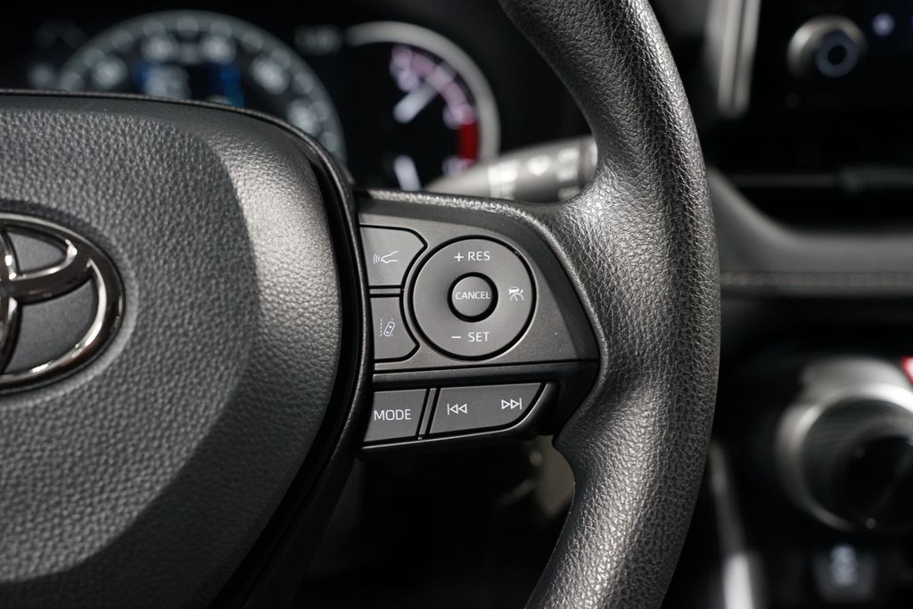 Thumbnail: 2025 Toyota RAV4 - 13