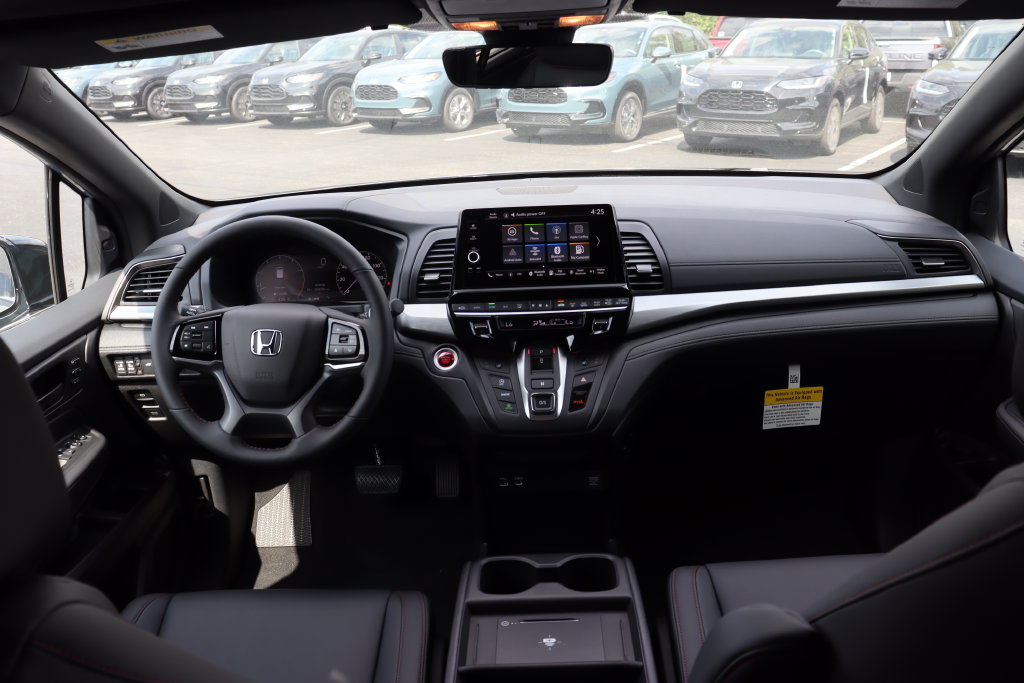 Thumbnail: 2027 Honda Odyssey - 18