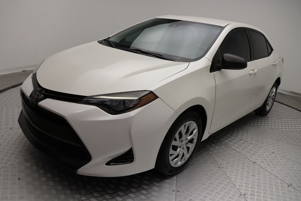 Thumbnail: 2017 Toyota Corolla - 2