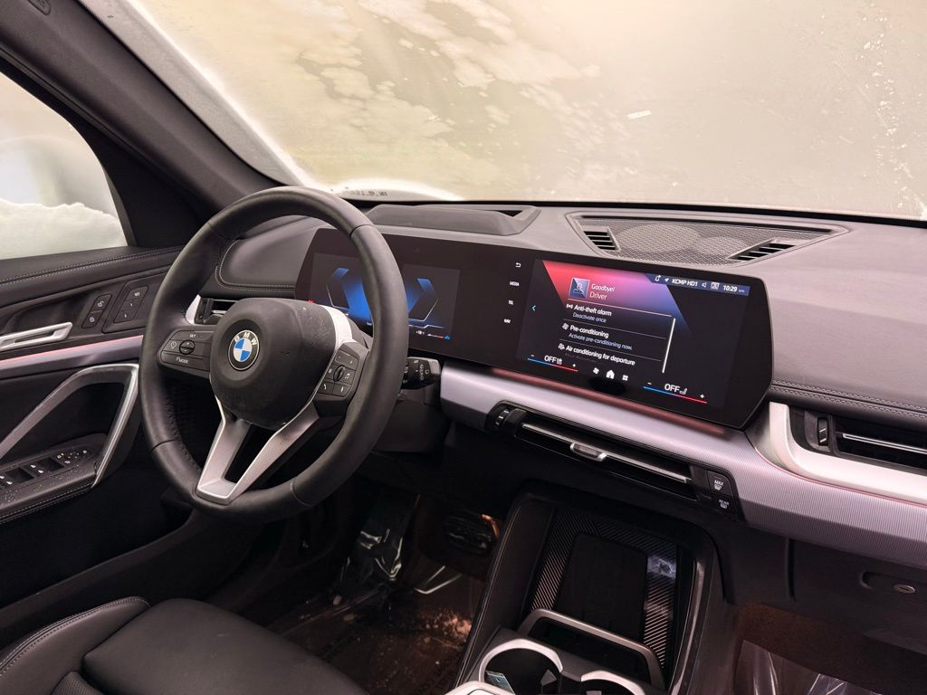 Thumbnail: 2025 BMW X1 - 30