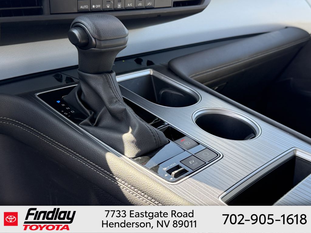 Used 2025 Toyota Sienna Van