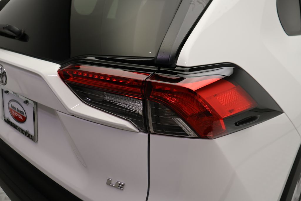 Thumbnail: 2024 Toyota RAV4 - 9