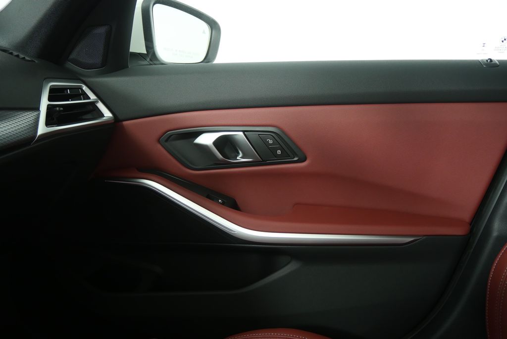 Thumbnail: 2026 BMW 3 Series - 23