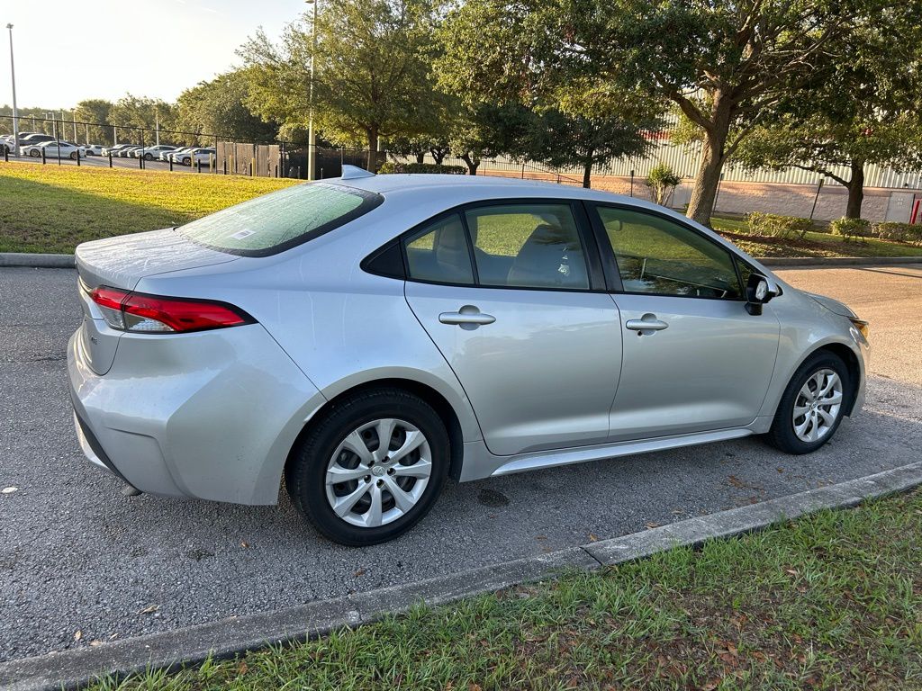 2021 Toyota Corolla LE 5