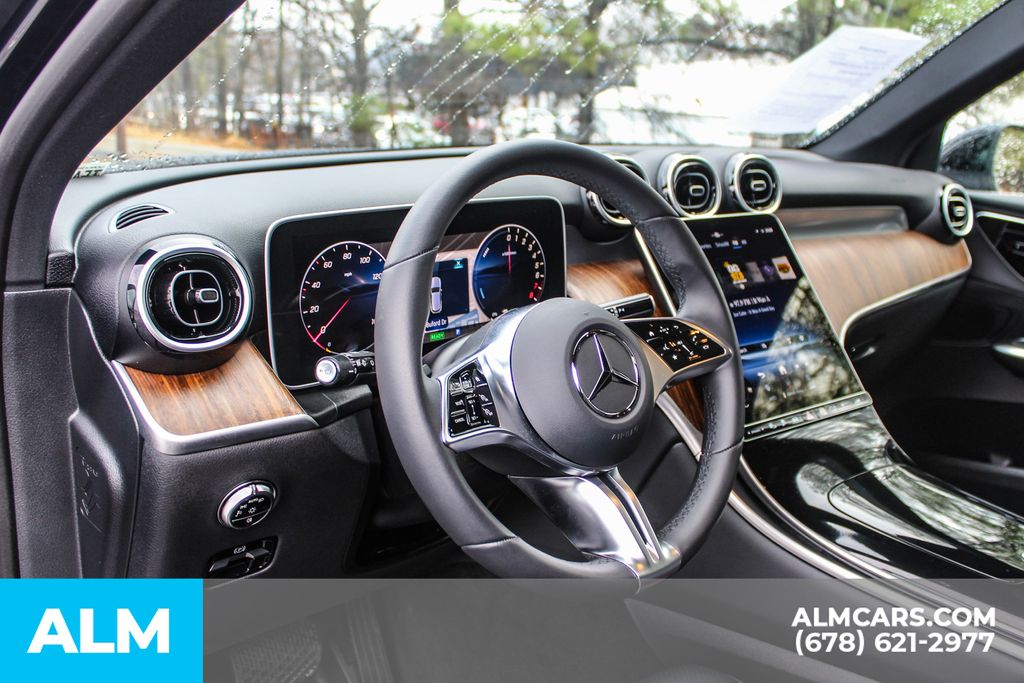 Used 2026 Black Mercedes-Benz GLC 350e image 23