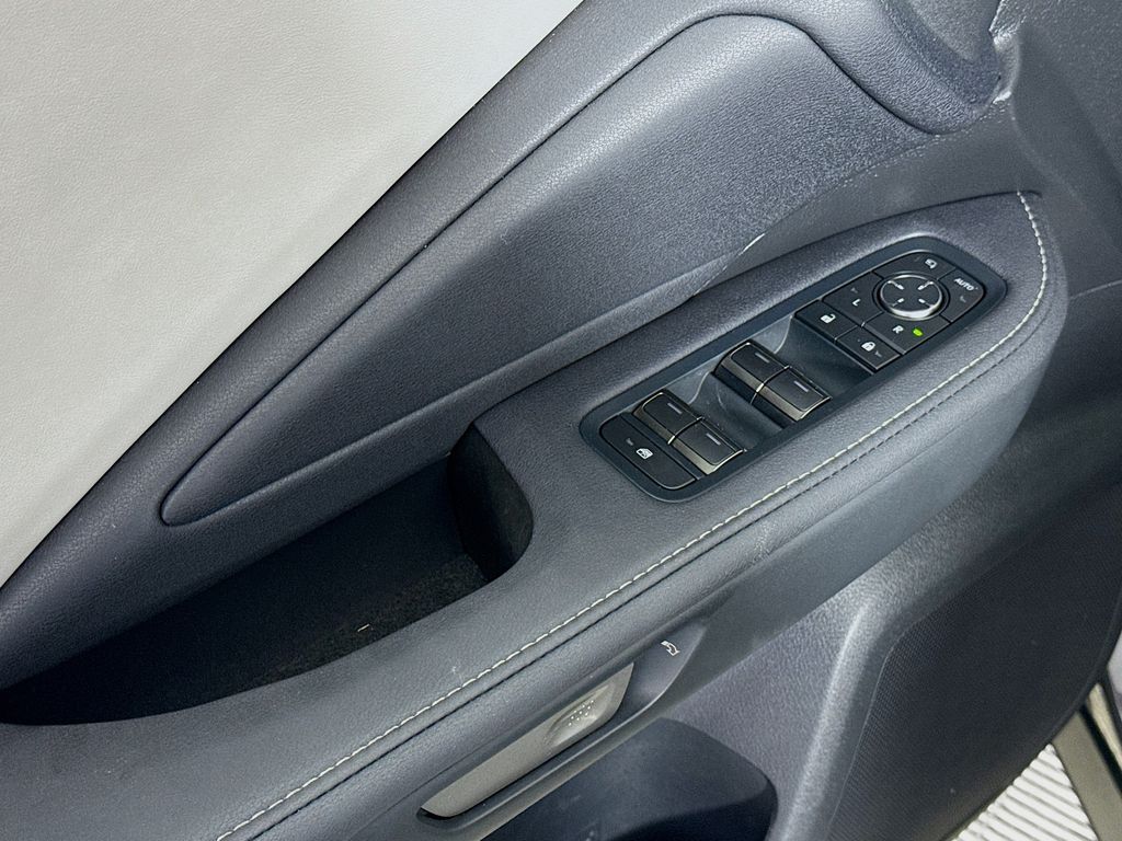 Thumbnail: 2025 Lexus TX - 18