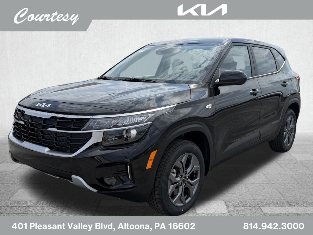 Black 2026 Kia Seltos SUV / Crossover All-Wheel Drive Continuously Variable Transmission