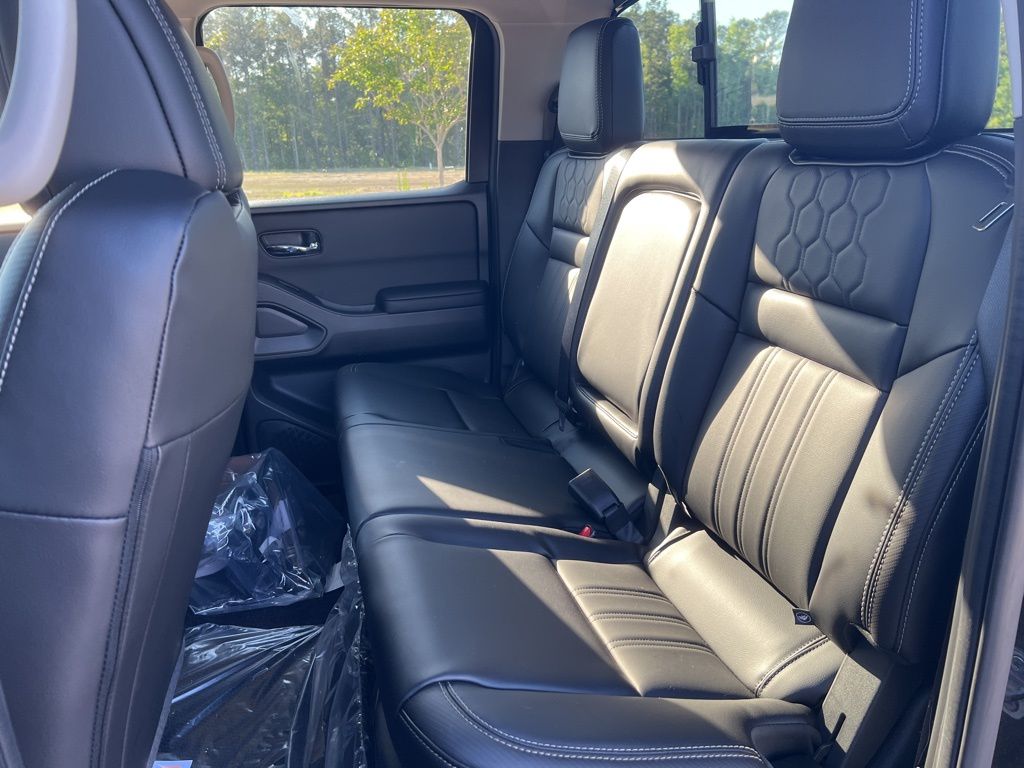 2025 Super Black Nissan Frontier SL RWD Truck