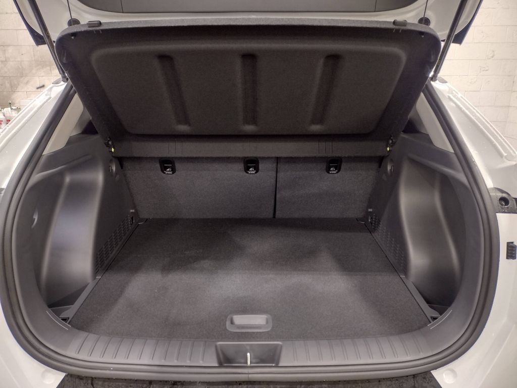 2026 Hyundai Kona SEL
