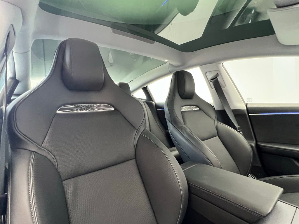 Thumbnail: 2025 Tesla Model 3 - 8
