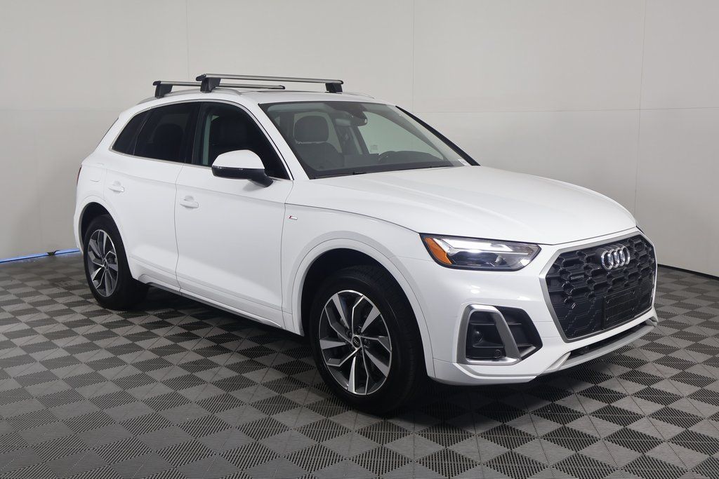 Thumbnail: 2024 Audi Q5 - 3