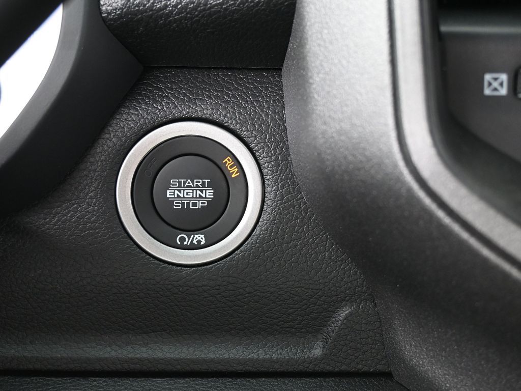 New 2026 Diamond Black Crystal Pearlcoat Ram Tradesman image 25