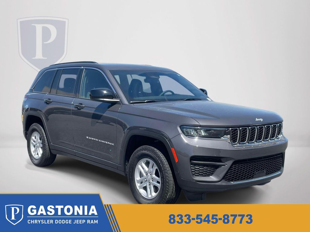Baltic Gray Metallic Clearcoat 2025 Jeep Grand Cherokee Laredo 4WD SUV / Crossover Four-Wheel Drive 8-Speed Automatic