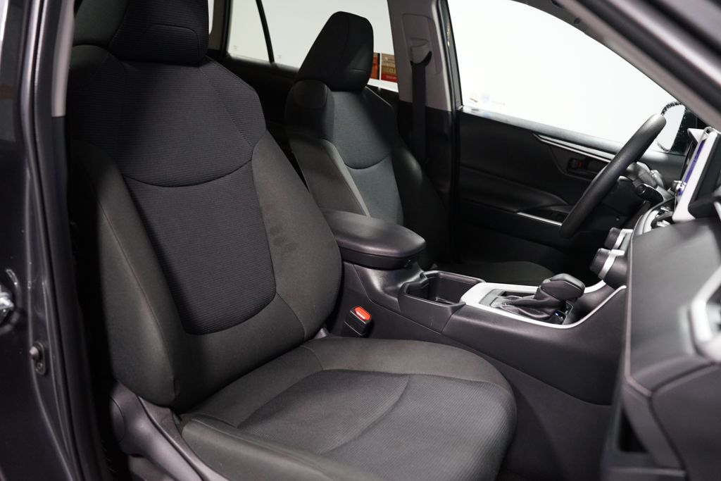 Thumbnail: 2025 Toyota RAV4 - 26