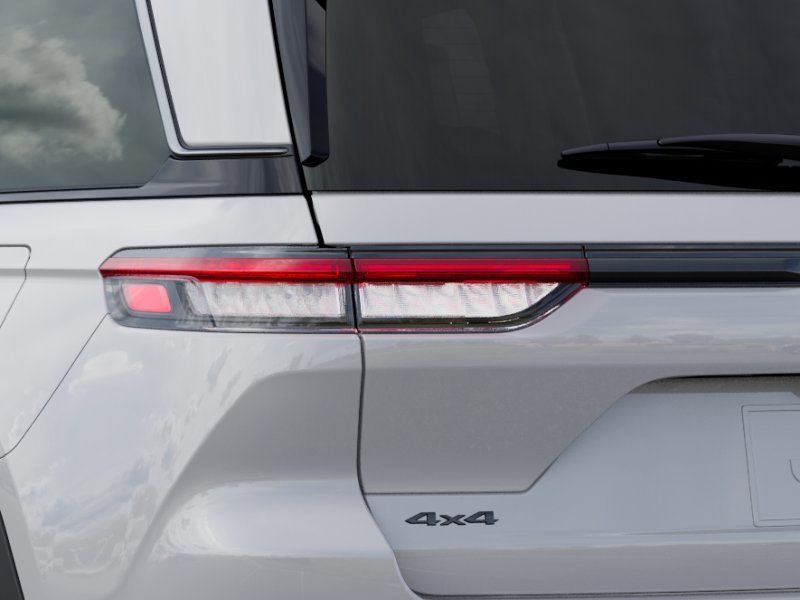 New 2026 White Jeep Altitude image 9