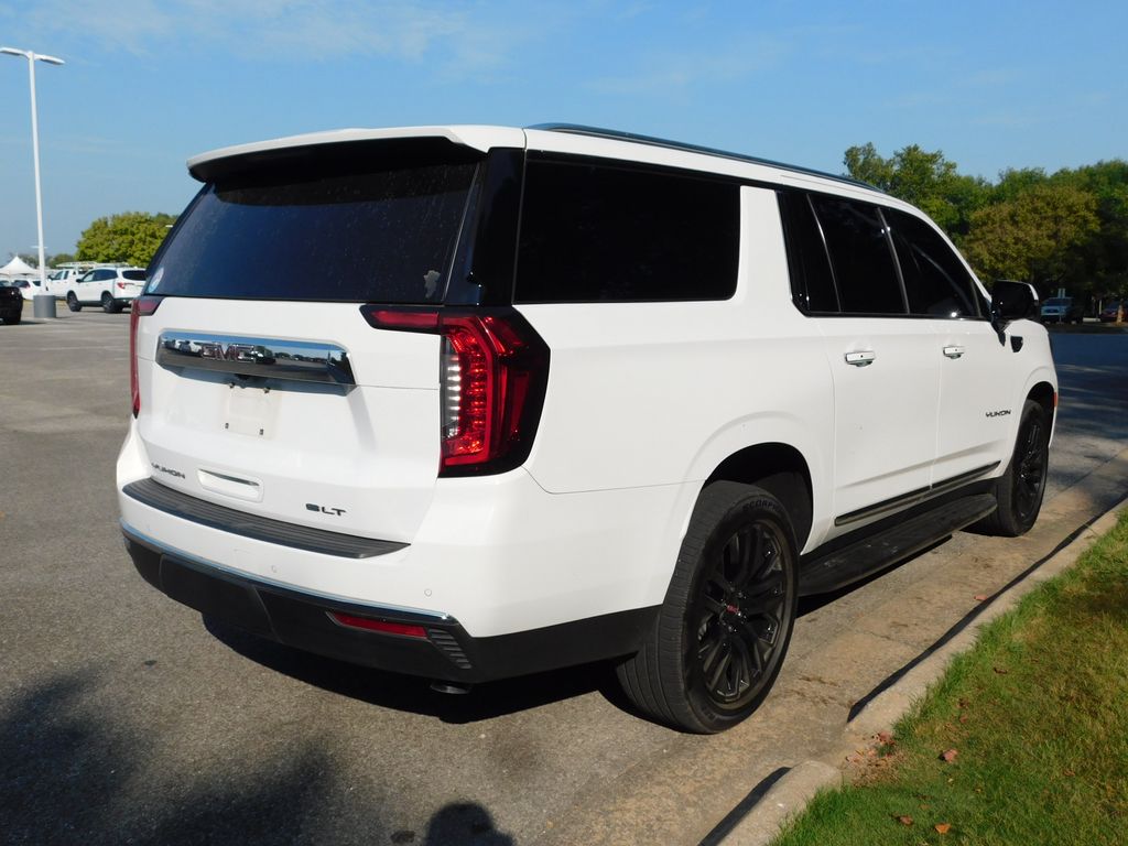Thumbnail: 2021 GMC Yukon XL - 10