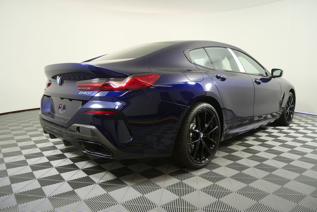 Thumbnail: 2026 BMW 8 Series - 3