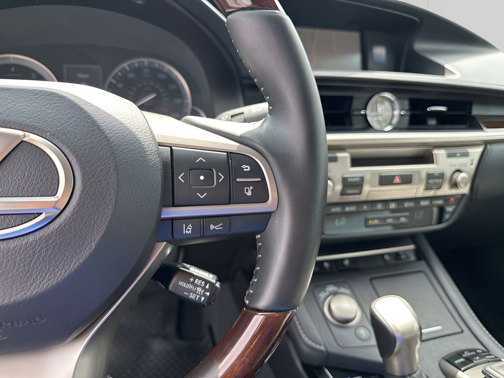 Used Car 2017 Lexus Es  350 For Sale Under $30,000 In Austin, Texas