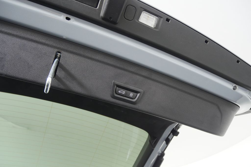 Thumbnail: 2025 BMW X6 - 18