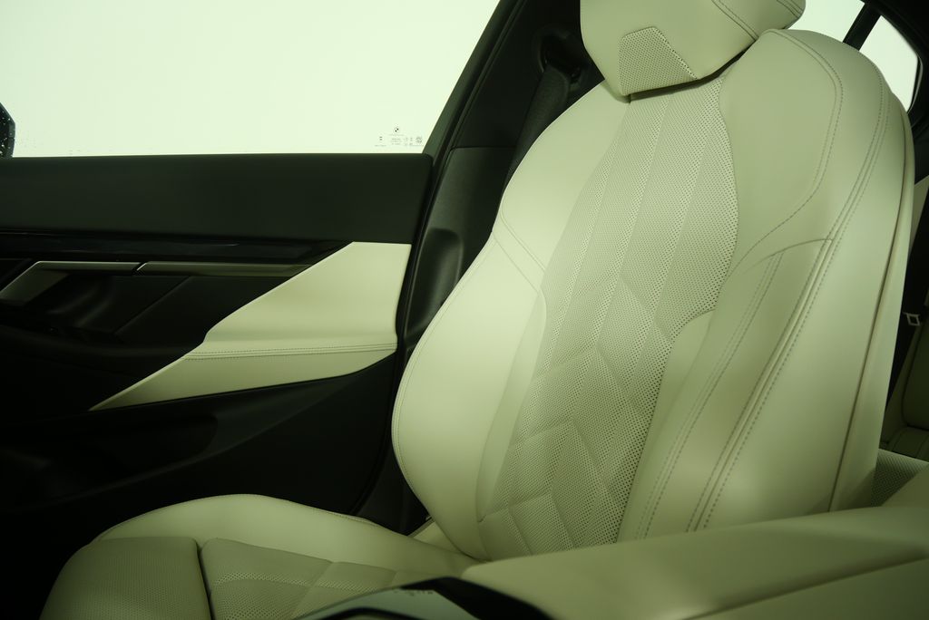 Thumbnail: 2026 BMW i5 - 22