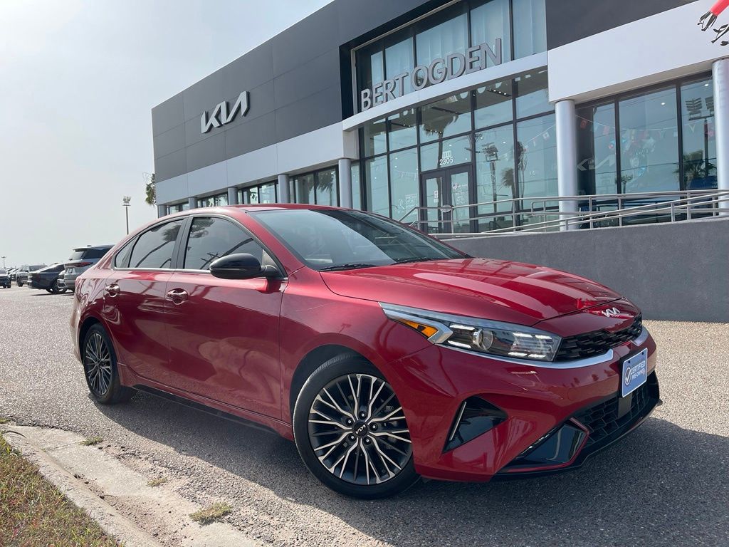  2024 Kia Forte GT-Line FWD   