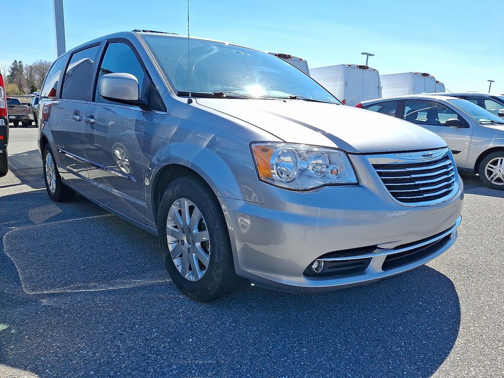 Billet Silver Metallic Clearcoat 2016 Chrysler Town & Country Touring FWD Minivan Front-Wheel Drive 6-Speed Automatic