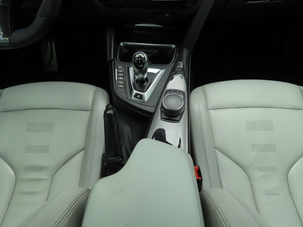 2018 BMW M4 Base 16