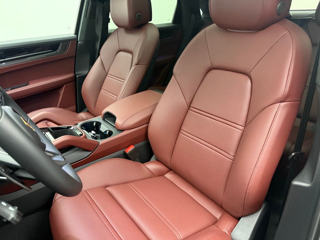 Thumbnail: 2026 Porsche  - 5