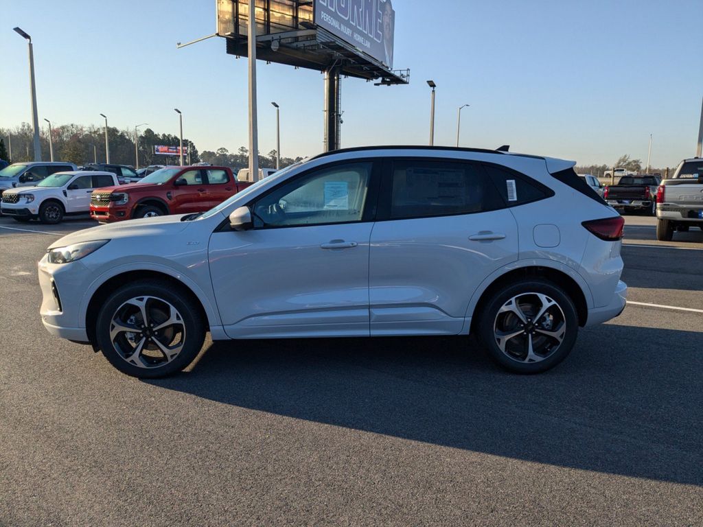 2025 Ford Escape ST-Line Elite