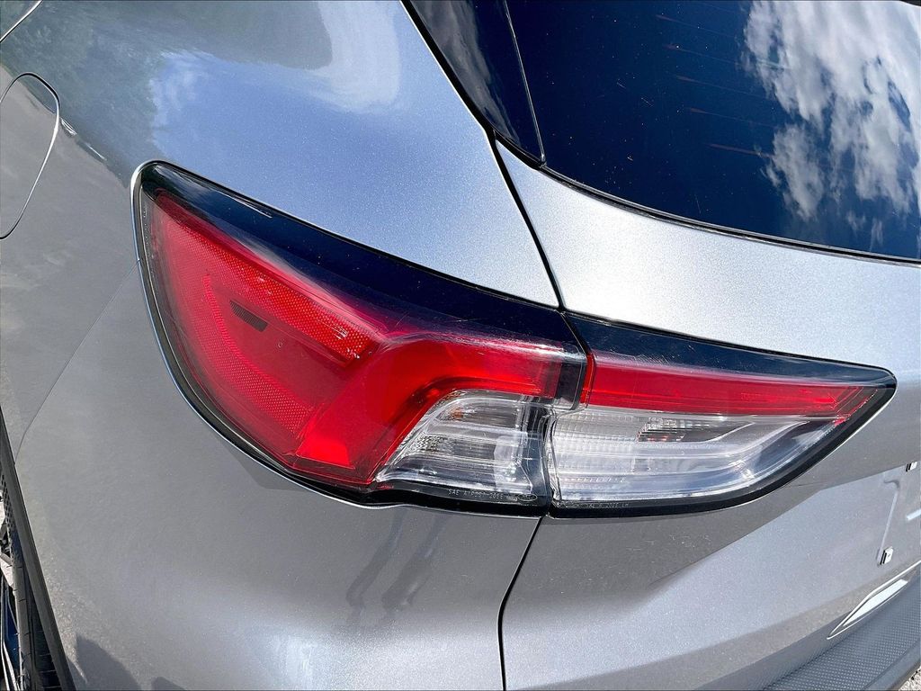 2022 Ford Escape — photo 32