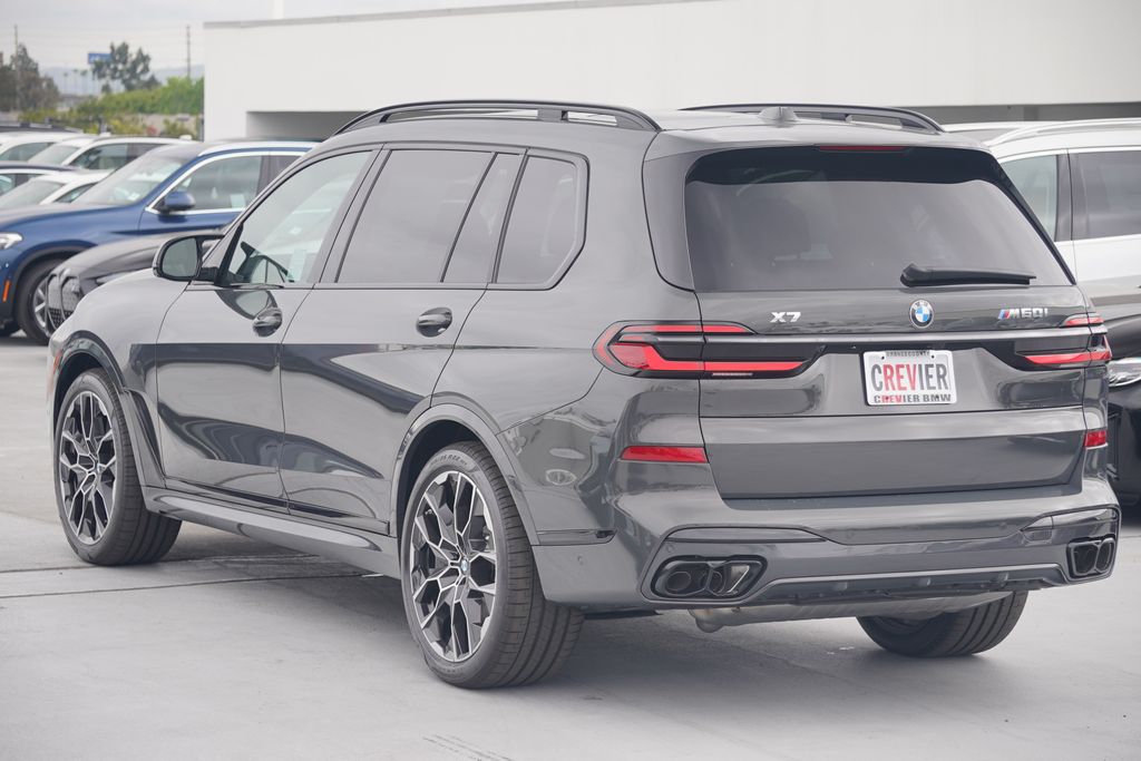 2025 BMW X7 M60i 7