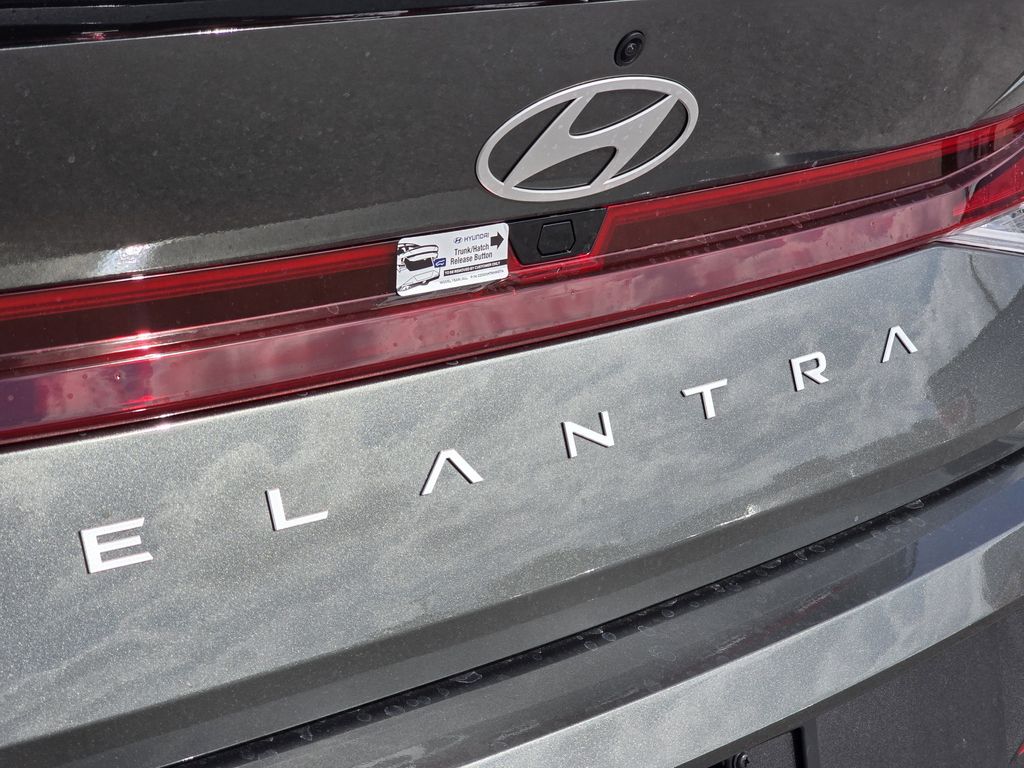 New 2026 Gray Hyundai SEL Sport image 6