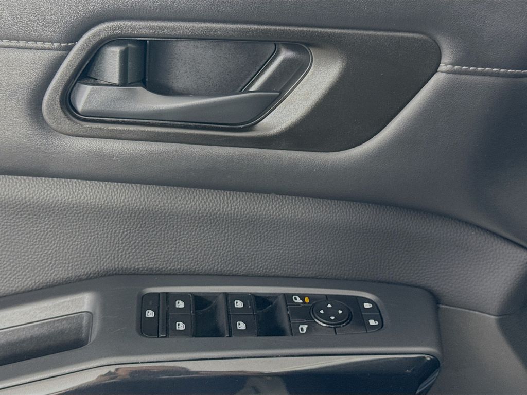Used Car 2024 Nissan Pathfinder  Sv For Sale Under $30,000 In Austin, Texas