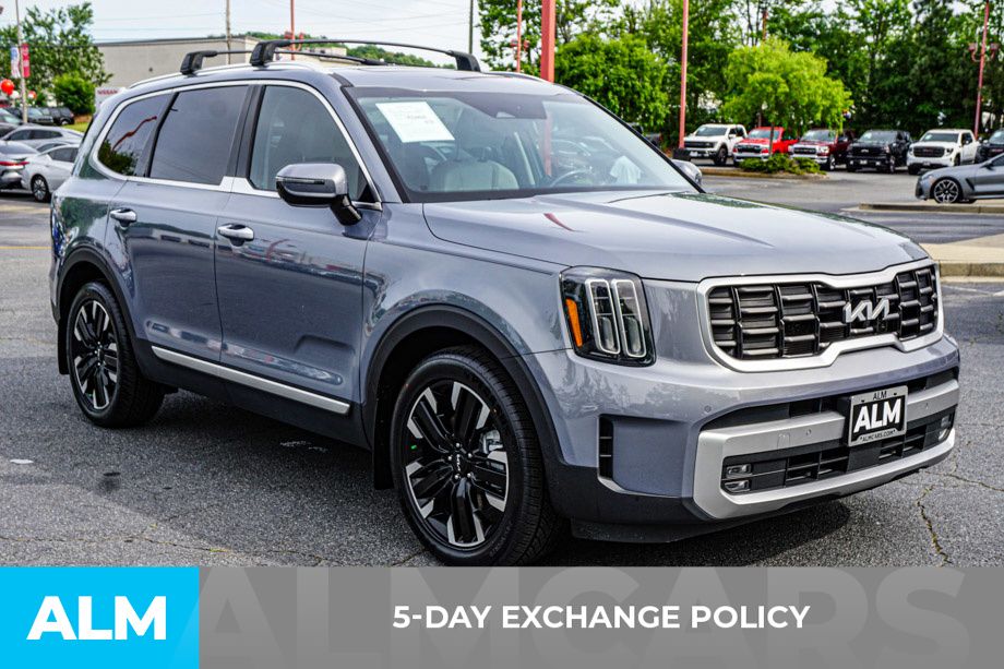 Used 2023 Silver Kia SX-Prestige image 3
