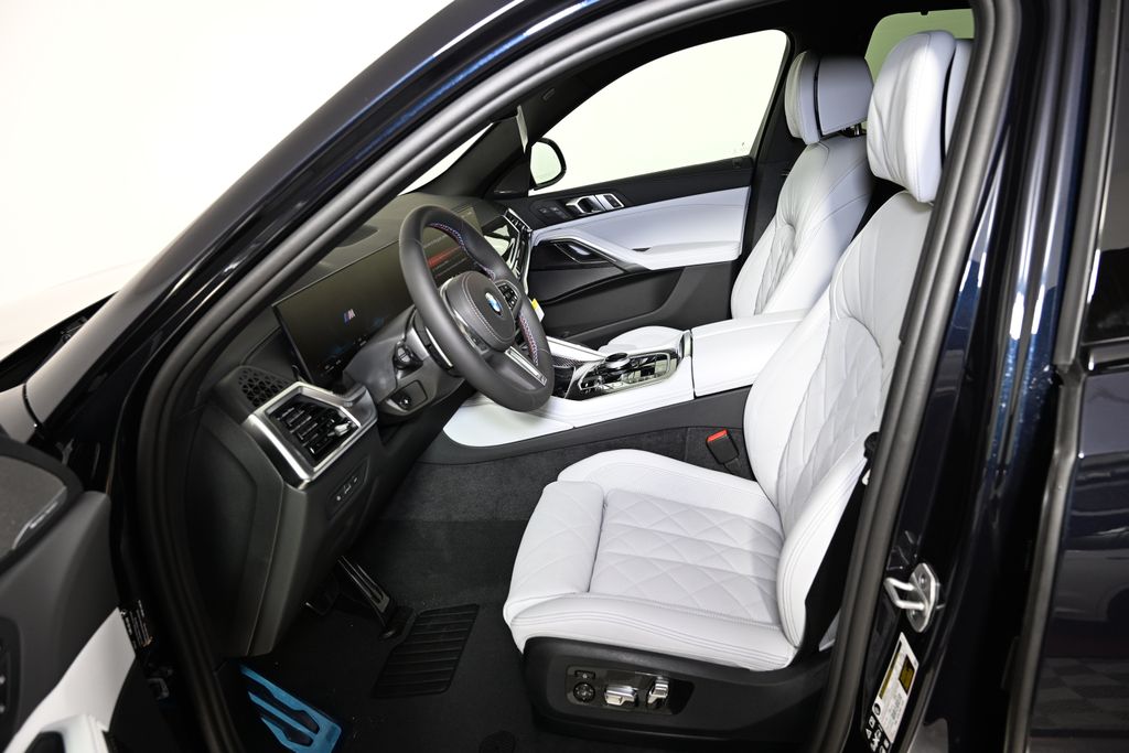 Thumbnail: 2026 BMW X6 - 14