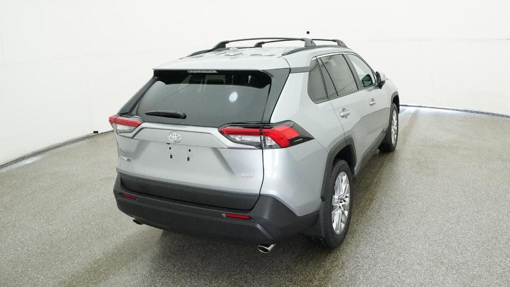 Thumbnail: 2025 Toyota RAV4 - 9