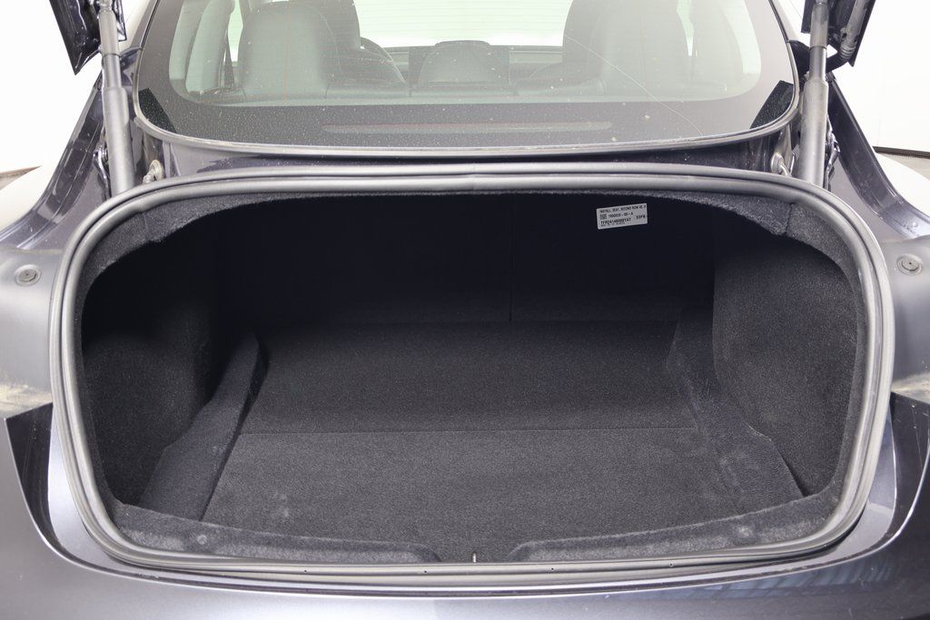 Thumbnail: 2024 Tesla Model 3 - 14